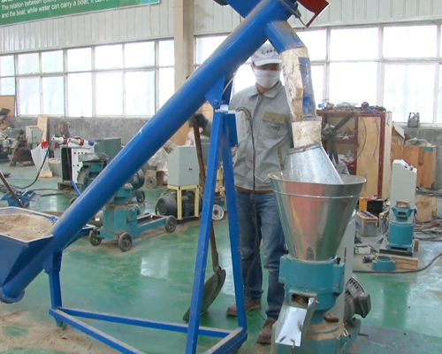 中小型用戶必備：玉米秸稈飼料顆粒機(jī)加工視頻